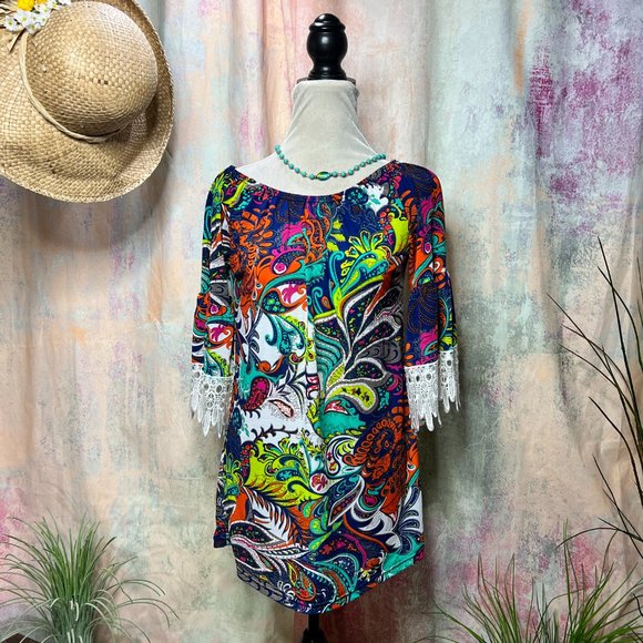 📌WinWin Great Color Combination Half Sleeves Tunic w/ Lace and Elastic Neckline - Picture 9 of 15